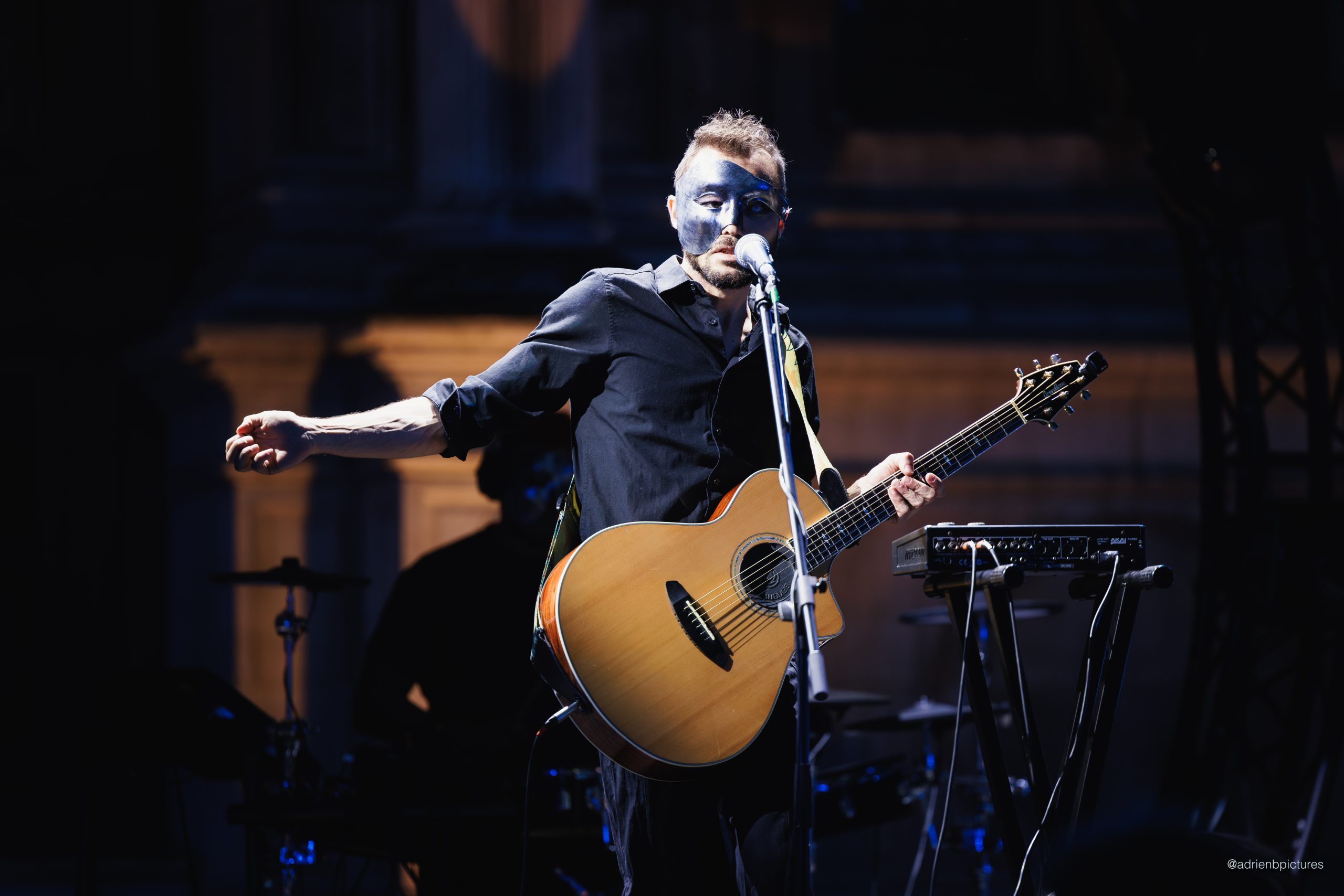 Unravel_concertJO_adrienb-5290